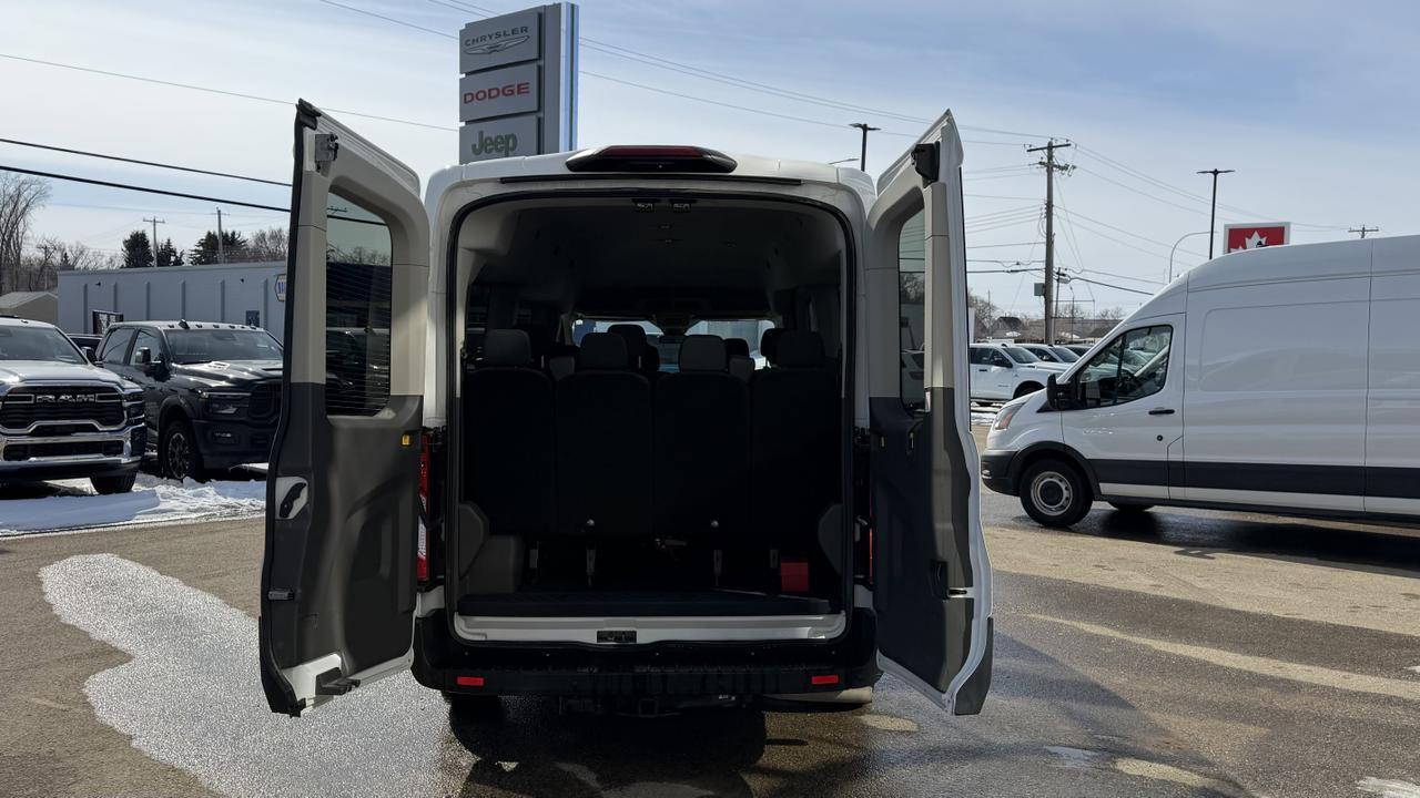 2024 Ford Transit Passenger Wagon T350 AWD V6 | Low KMs | 3rd Row Seating | Keyless Entry | Towing Redwater AB