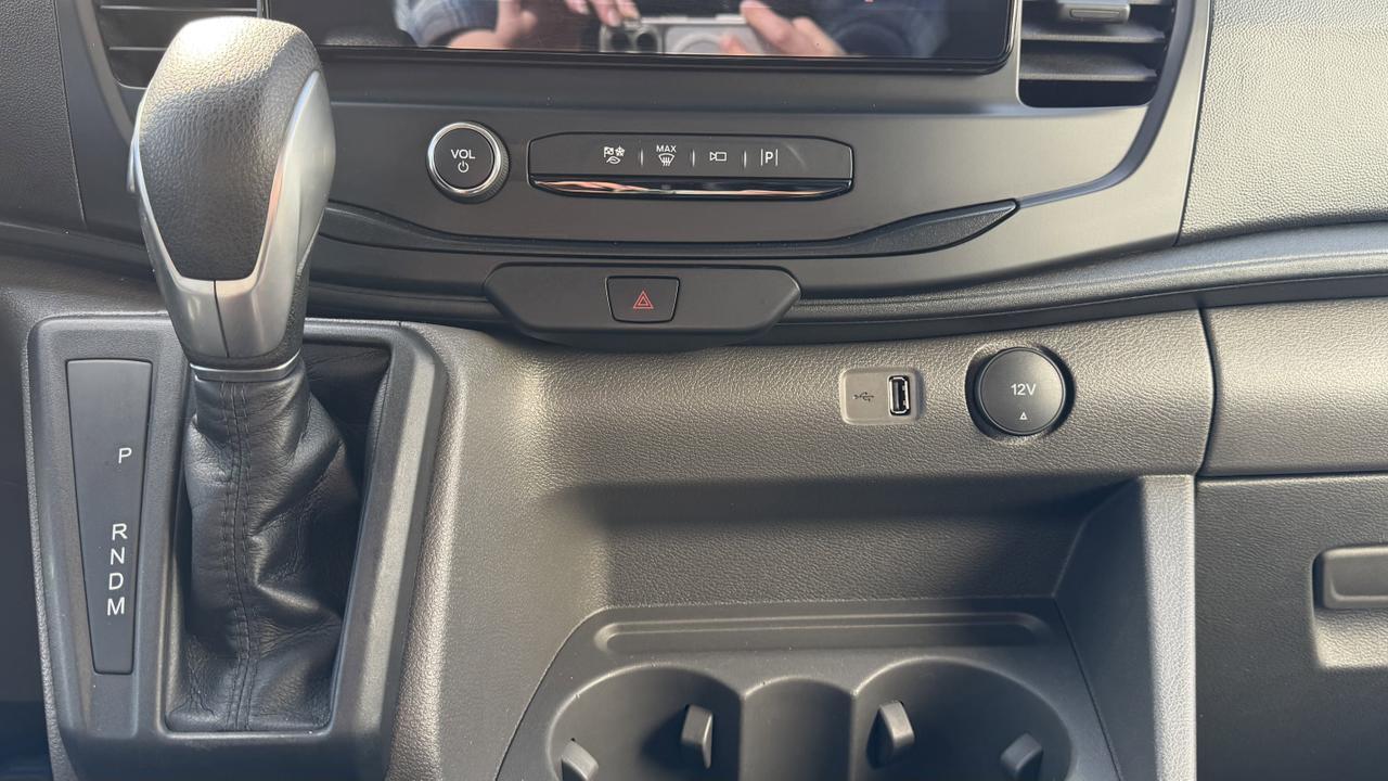 2024 Ford Transit Passenger Wagon T350 AWD V6 | Low KMs | 3rd Row Seating | Keyless Entry | Towing Redwater AB