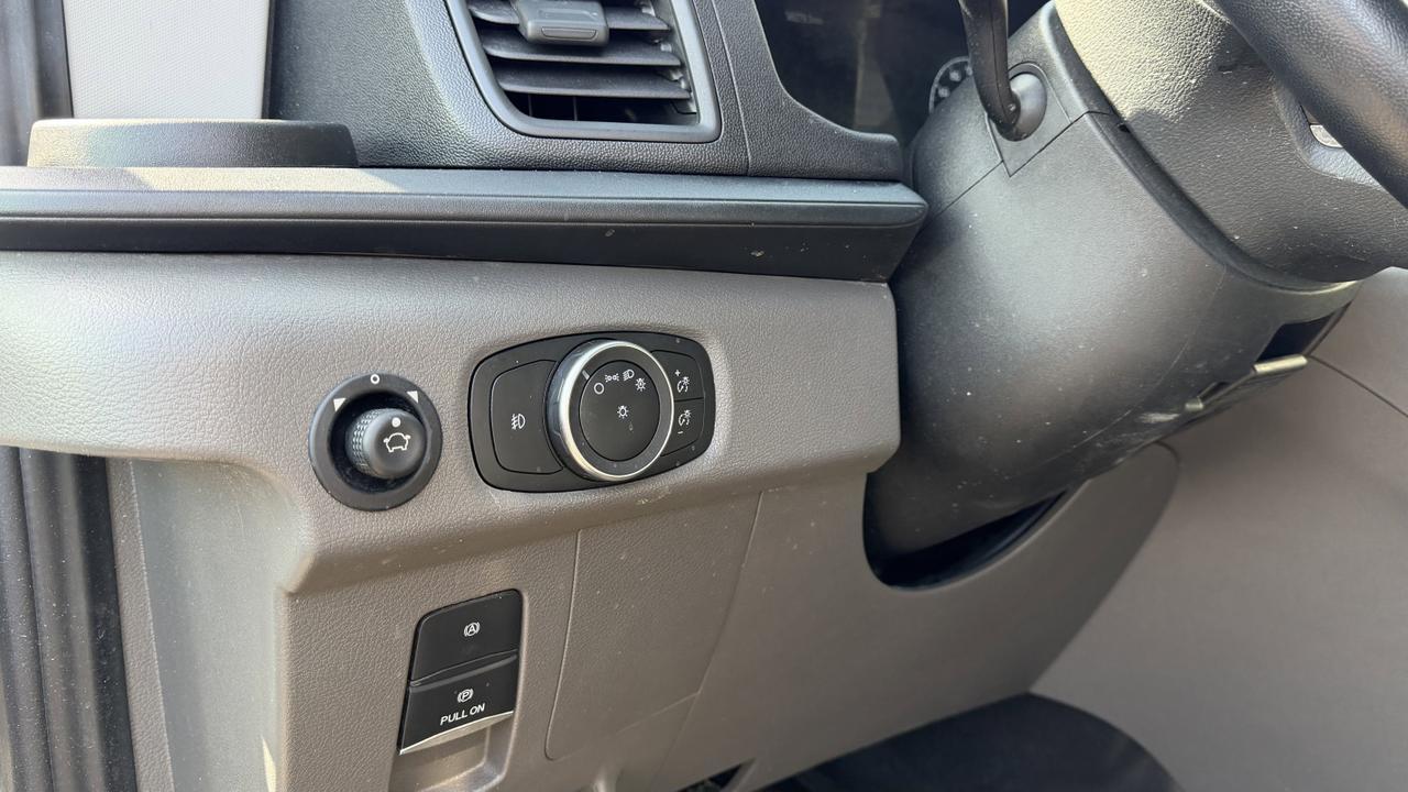 2024 Ford Transit Passenger Wagon T350 AWD V6 | Low KMs | 3rd Row Seating | Keyless Entry | Towing Redwater AB