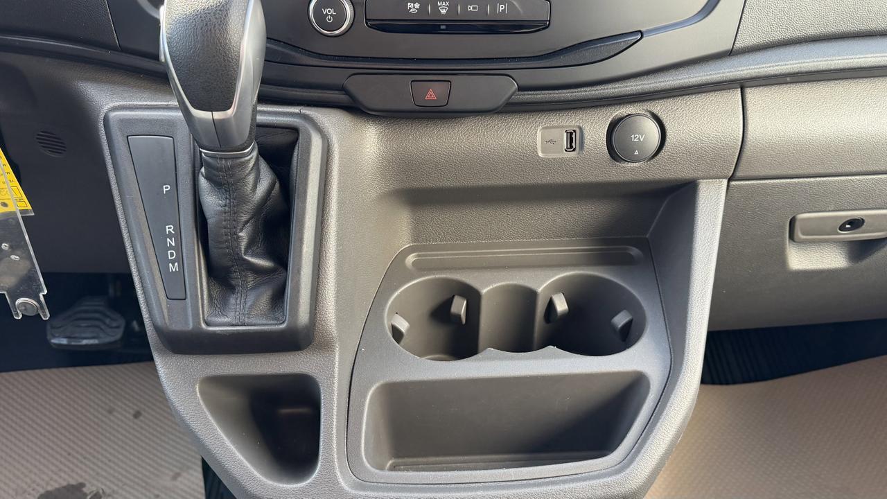 2024 Ford Transit Passenger Wagon T350 AWD V6 | Low KMs | 3rd Row Seating | Keyless Entry | Towing Redwater AB