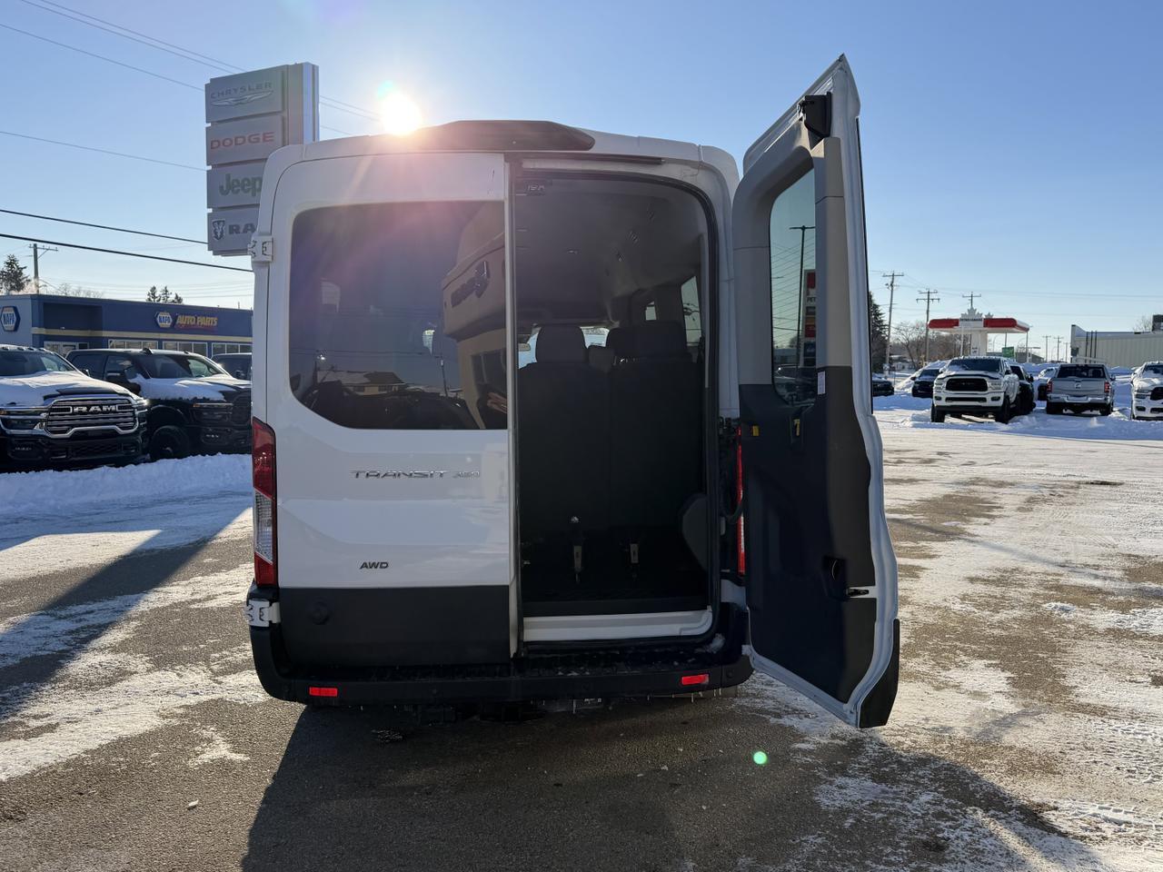 2024 Ford Transit Passenger Wagon T350 AWD V6 | Low KMs | 3rd Row Seating | Keyless Entry | Towing Redwater AB