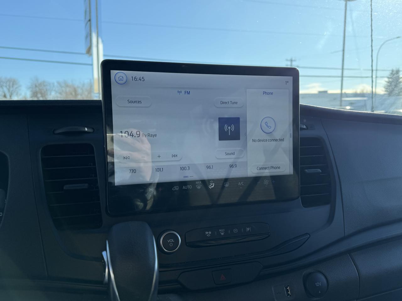 2024 Ford Transit Passenger Wagon T350 RWD | V6 | Low KMS | 3rd Row Seating | Keyless Entry | Towing Capability Redwater AB