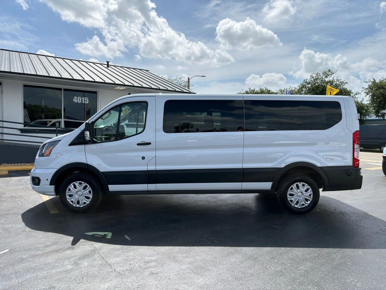 2024 Ford Transit Passenger Wagon XL Hialeah FL