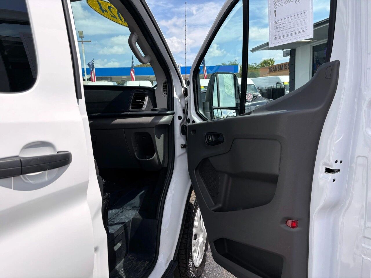 2024 Ford Transit Passenger Wagon XL Hialeah FL
