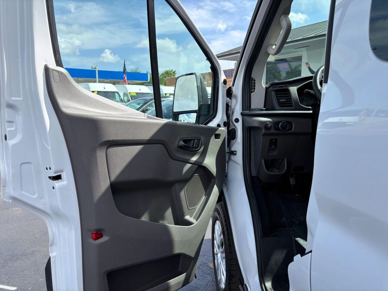 2024 Ford Transit Passenger Wagon XL Hialeah FL