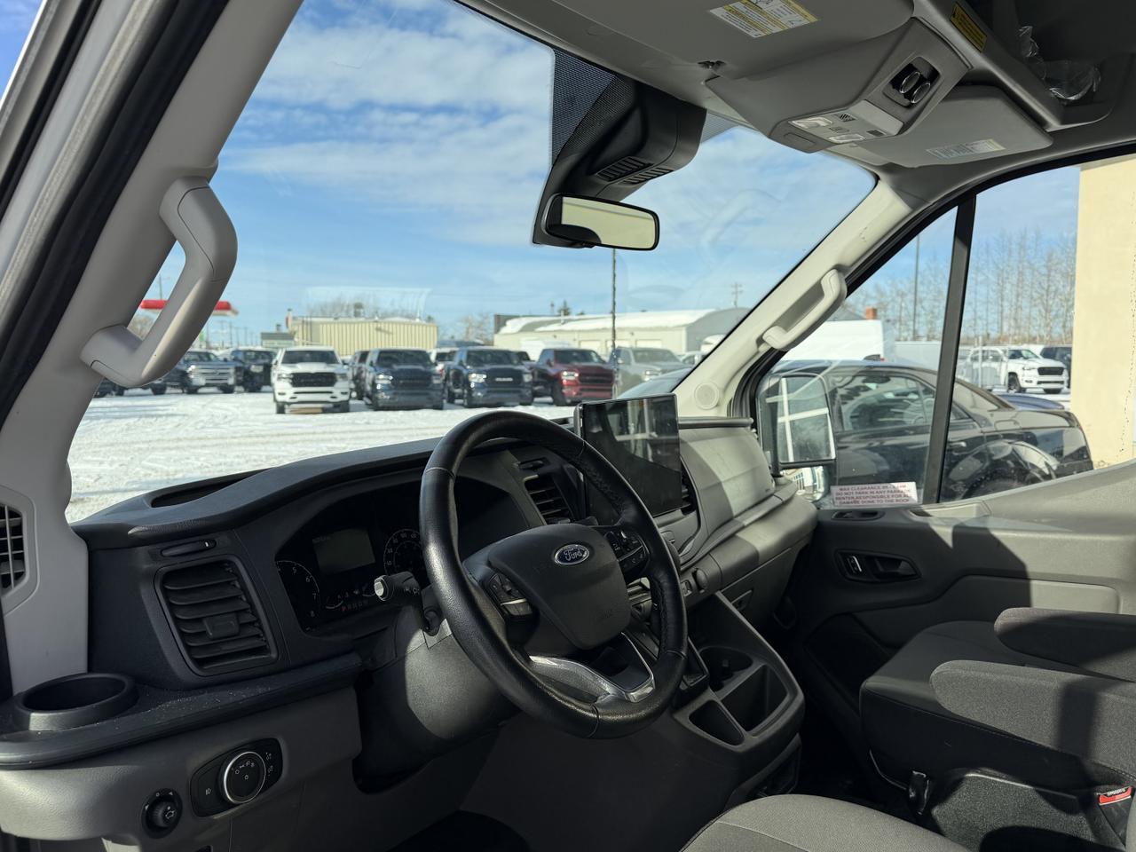 2024 Ford Transit Passenger Wagon XLT AWD | V6 | NAV | 3rd Row Seating | Keyless Entry | Low KMs | Towing Capability Redwater AB