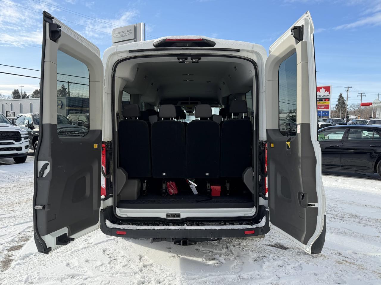 2024 Ford Transit Passenger Wagon XLT AWD | V6 | NAV | 3rd Row Seating | Keyless Entry | Low KMs | Towing Capability Redwater AB