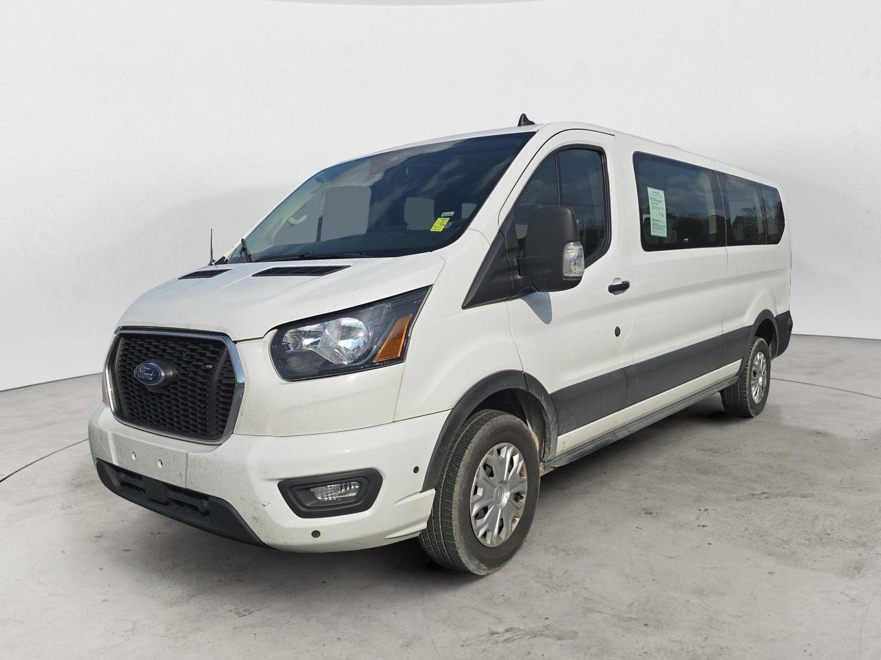 2024 Ford Transit Passenger Wagon XLT