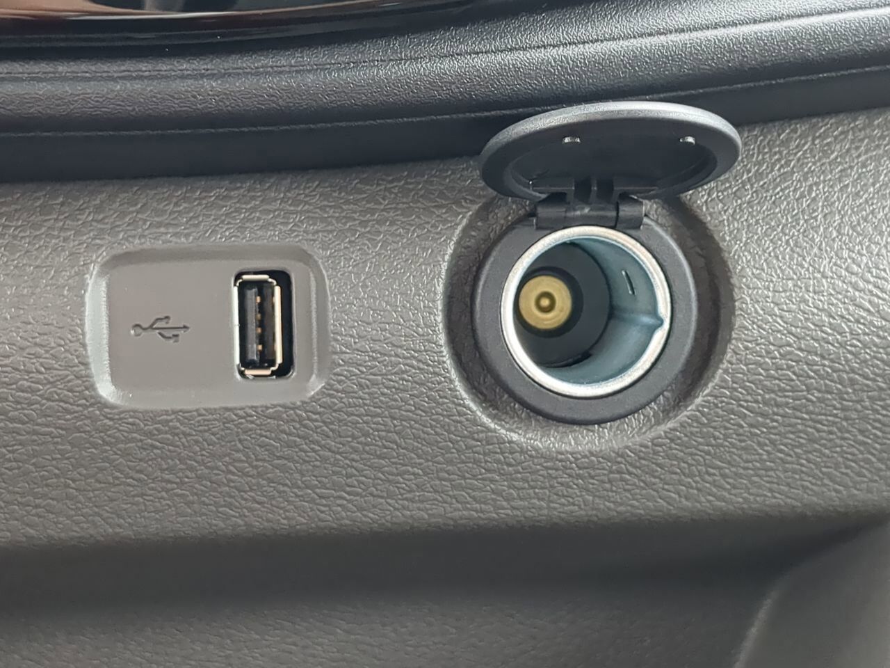 2024 Ford Transit Passenger Wagon XLT Winder GA