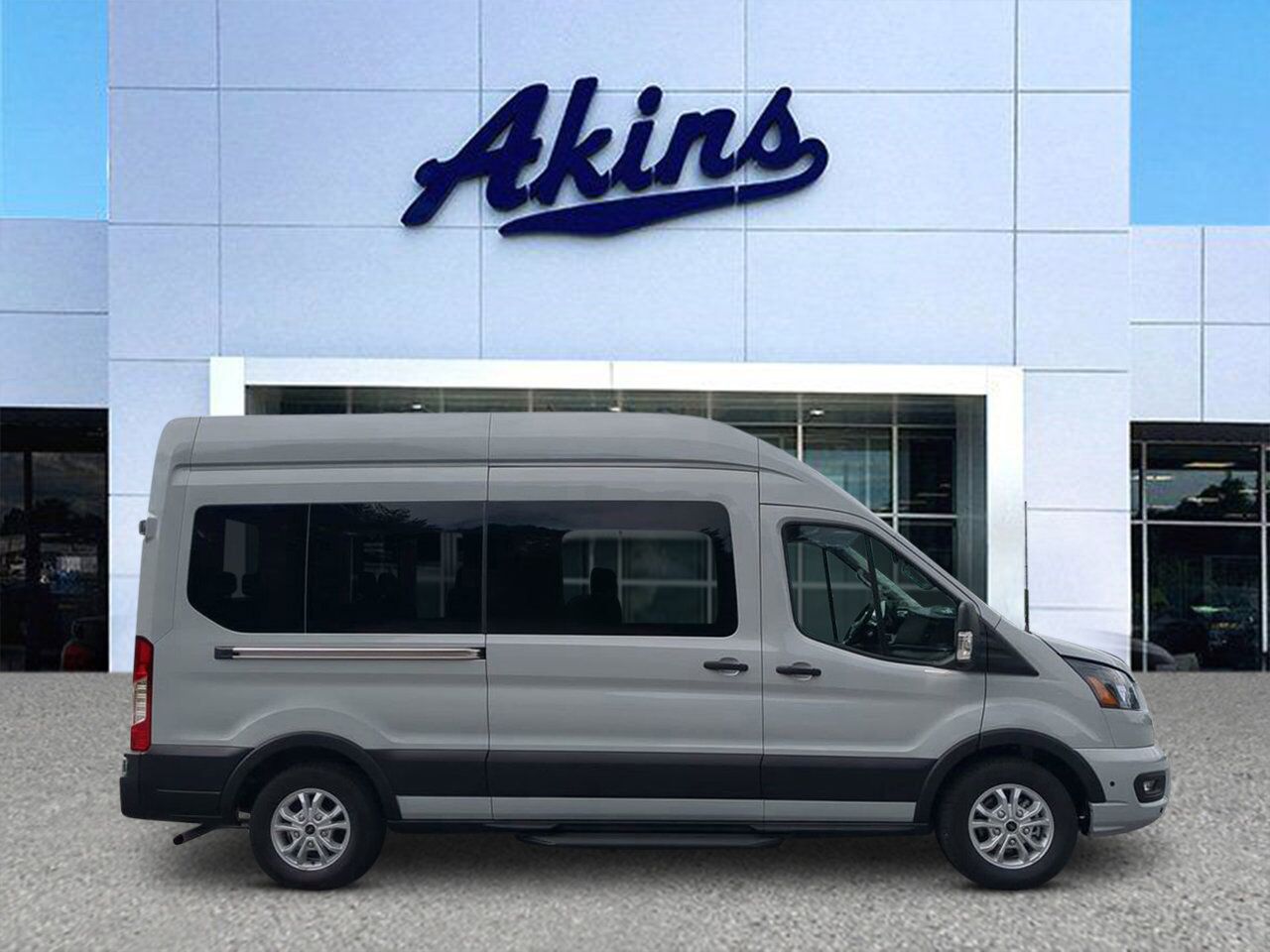 2024 Ford Transit Passenger Wagon XLT