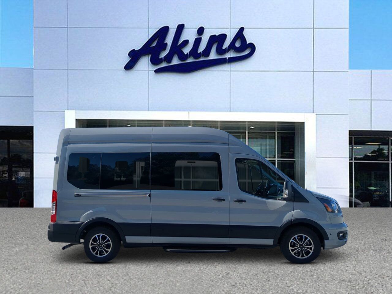 2024 Ford Transit Passenger Wagon XLT