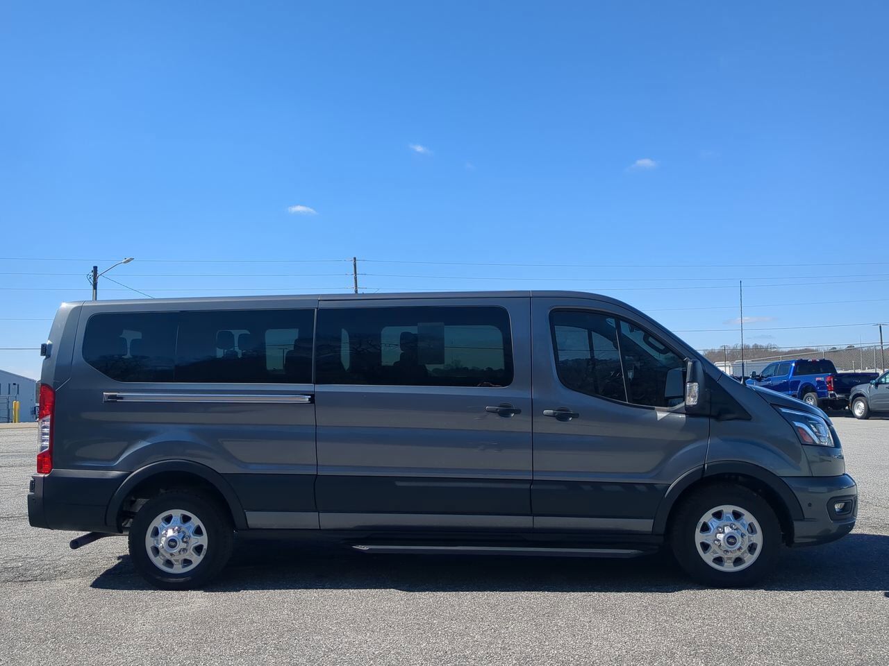 2024 Ford Transit Passenger Wagon XLT
