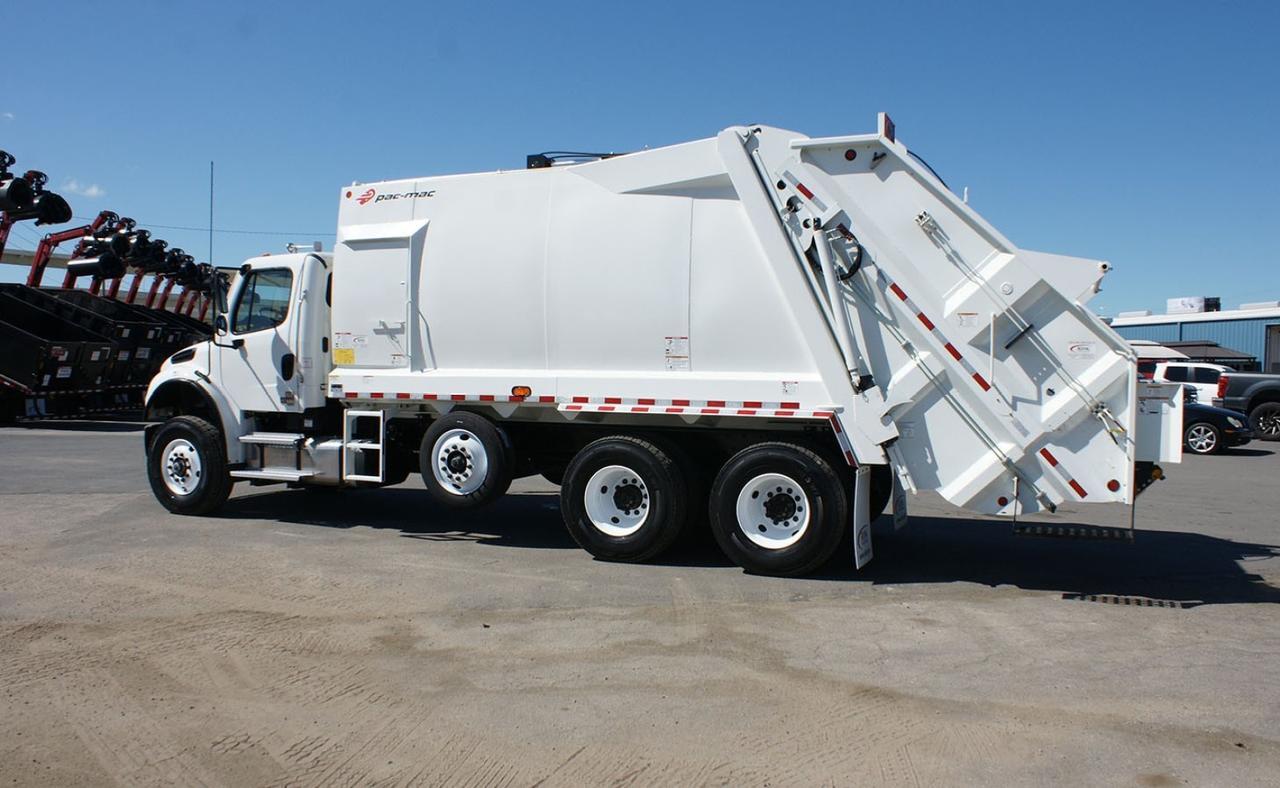2024 Freightliner M2 106 25 Yard Pac Mac RLX25 Rear Loader Garbage Truck Tampa FL
