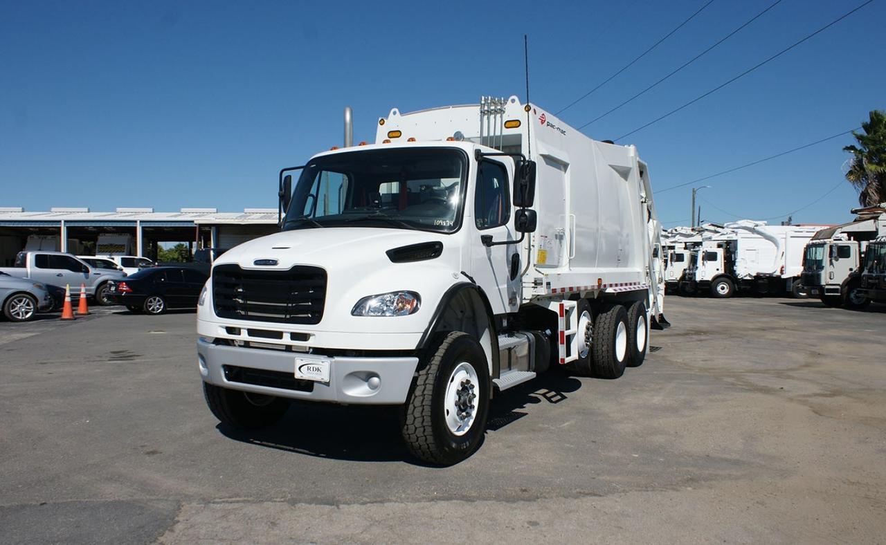 2024 Freightliner M2 106 25 Yard Pac Mac RLX25 Rear Loader Garbage Truck Tampa FL