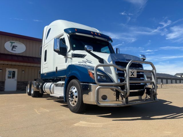 2024 Freightliner New Cascadia 126 .
