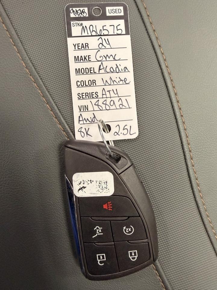 2024 GMC Acadia AT4 AWD 7 Passenger Minocqua WI