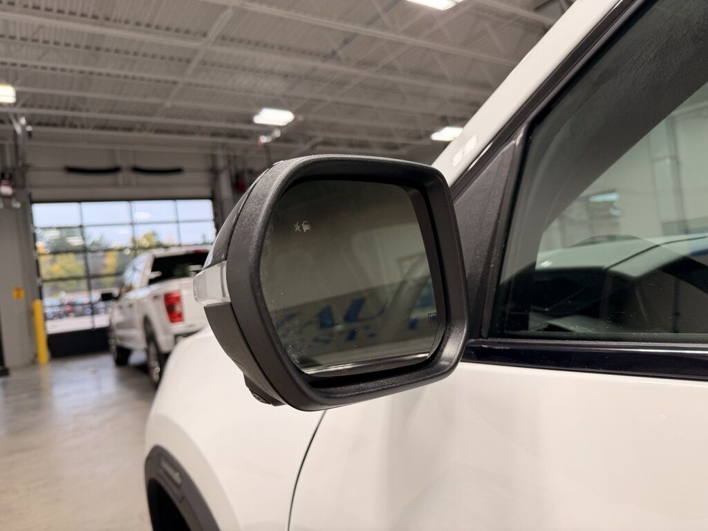 2024 GMC Acadia AT4 AWD 7 Passenger Minocqua WI