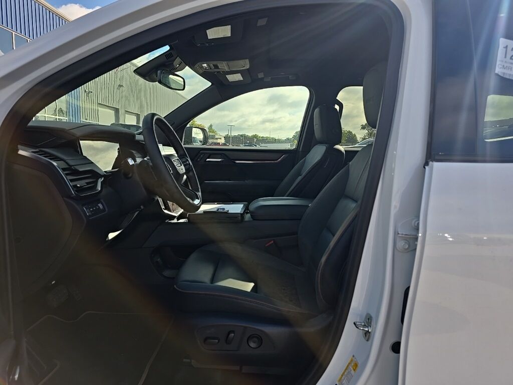 2024 GMC Acadia AT4 AWD 7 Passenger Minocqua WI