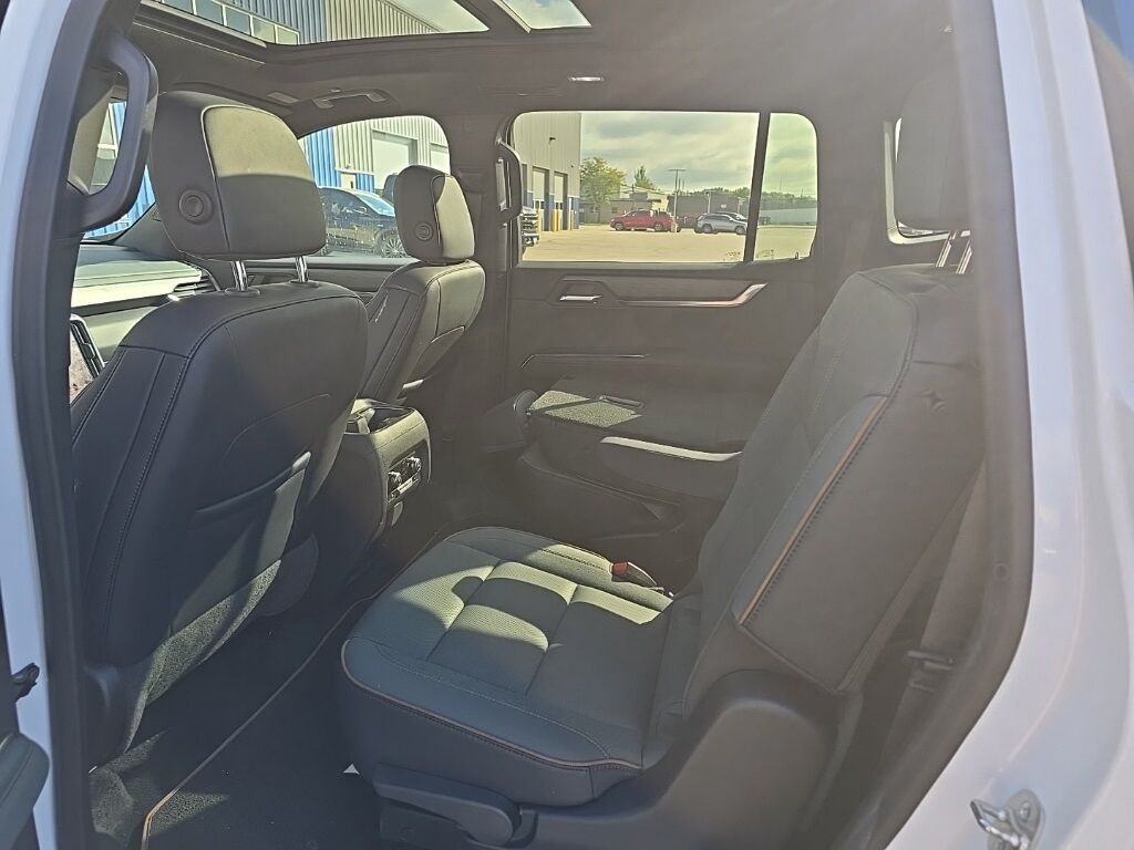 2024 GMC Acadia AT4 AWD 7 Passenger Minocqua WI