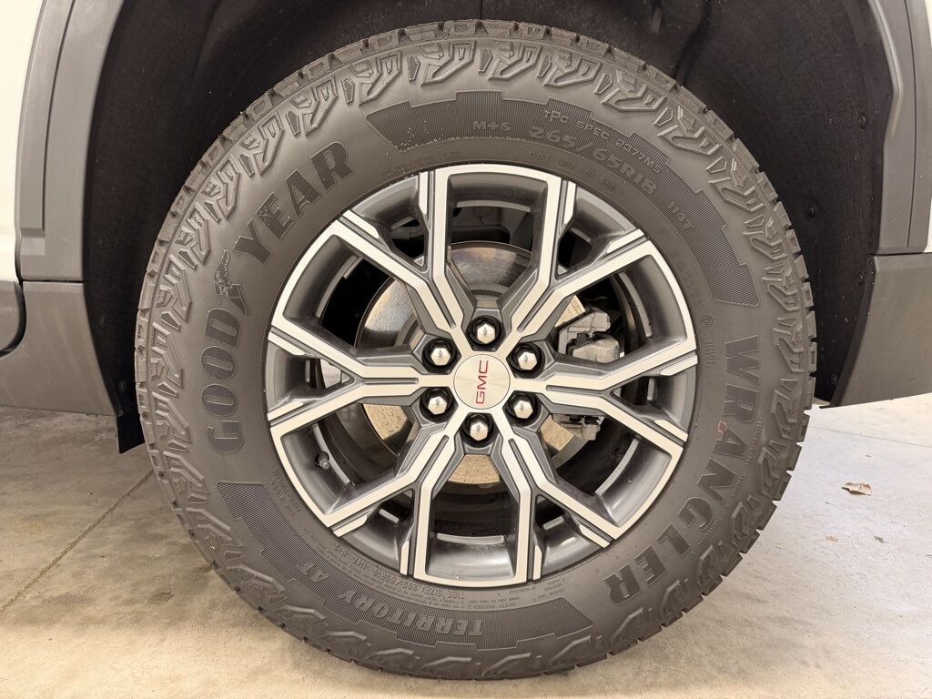 2024 GMC Acadia AT4 AWD 7 Passenger Minocqua WI