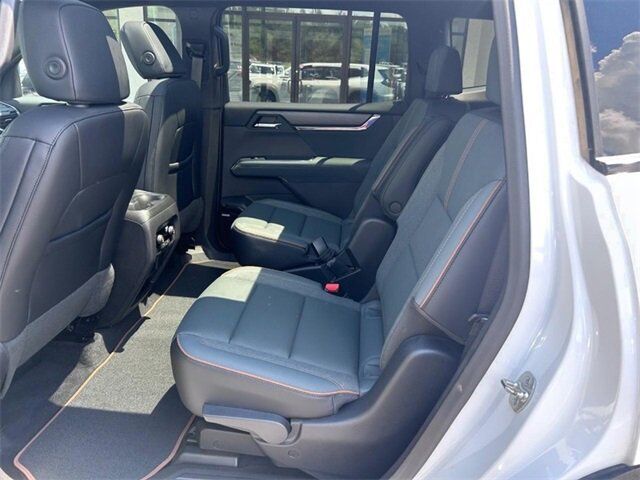 2024 GMC Acadia AT4 Farmington MO