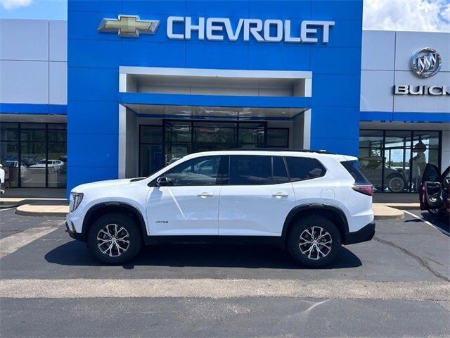 2024 GMC Acadia AT4