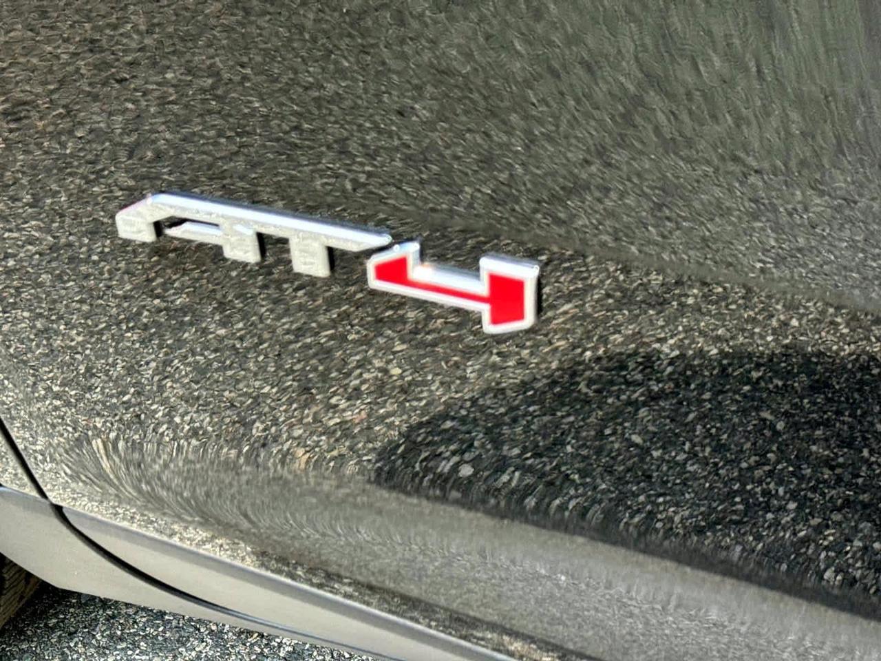 2024 GMC Acadia AWD AT4 Plymouth MA