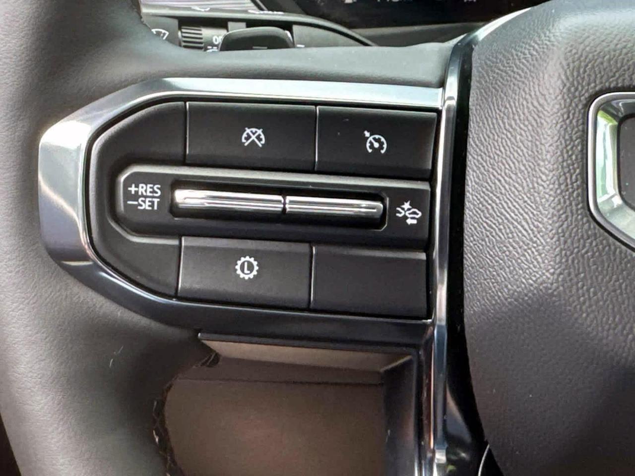 2024 GMC Acadia AWD AT4 Plymouth MA