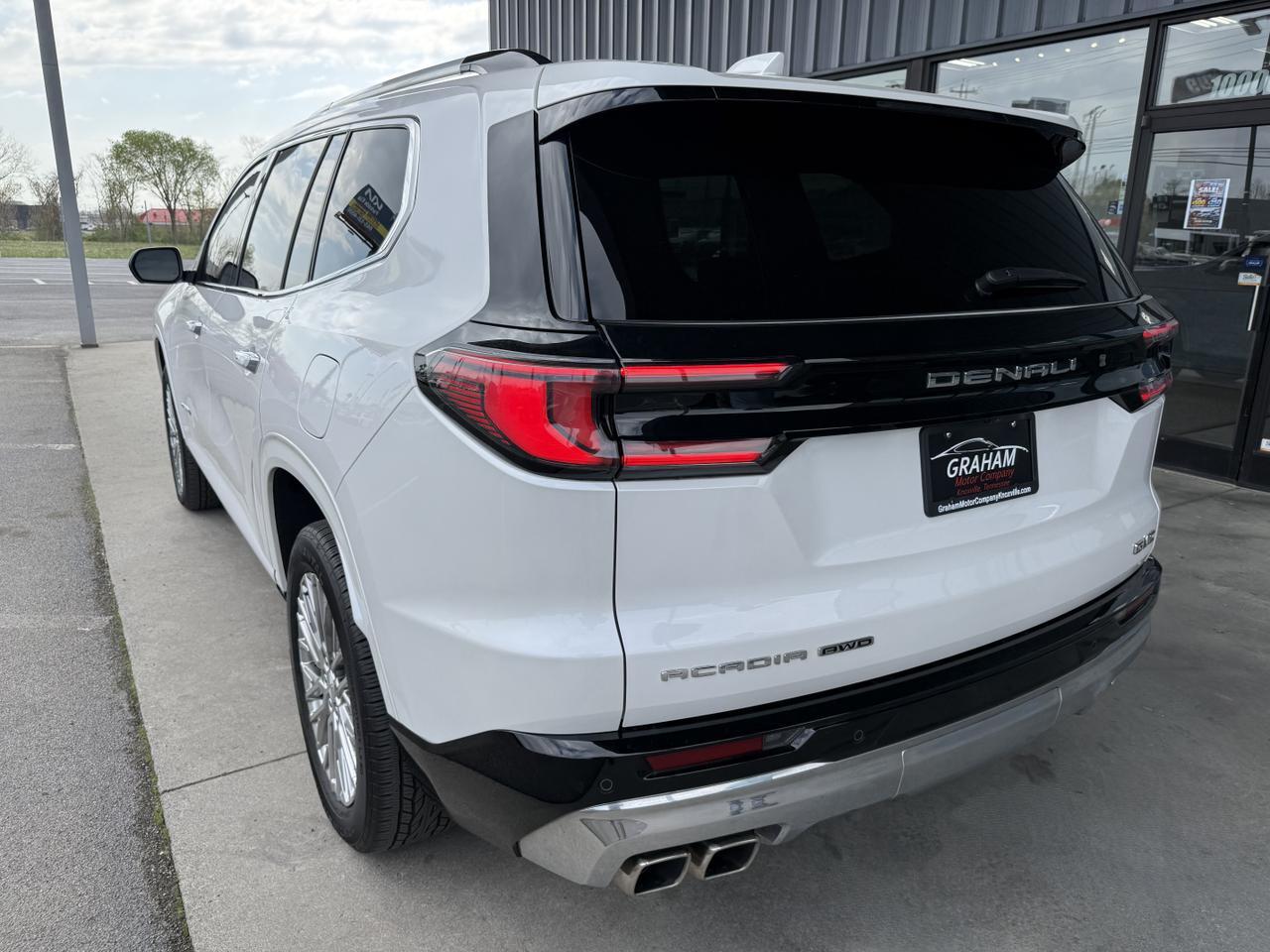 2024 GMC Acadia Denali - Photo 6