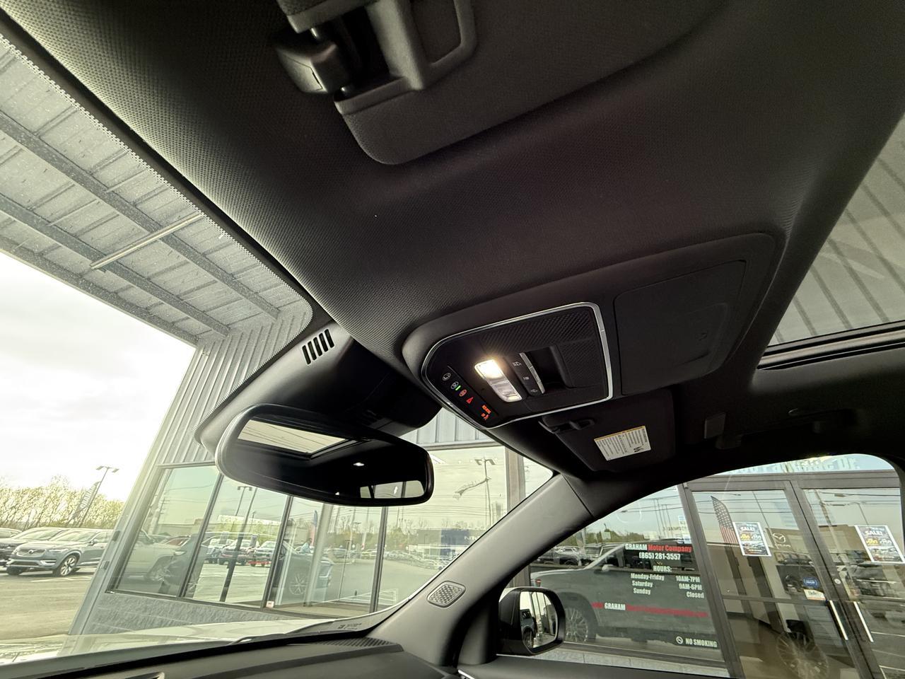 2024 GMC Acadia Denali - Photo 27