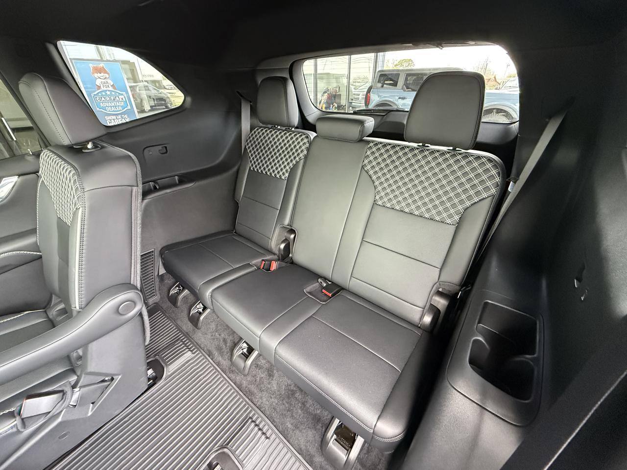 2024 GMC Acadia Denali - Photo 41