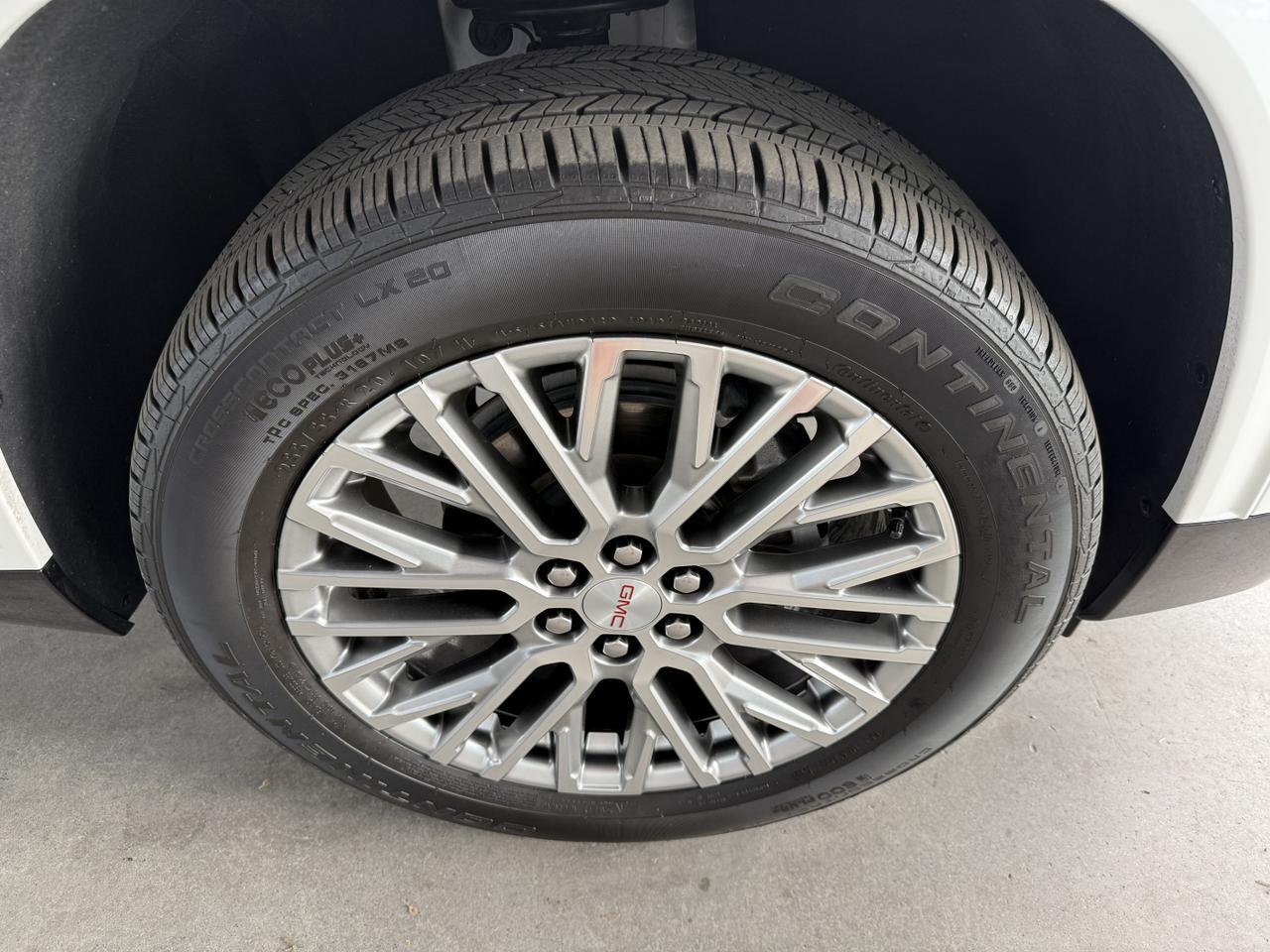 2024 GMC Acadia Denali - Photo 51