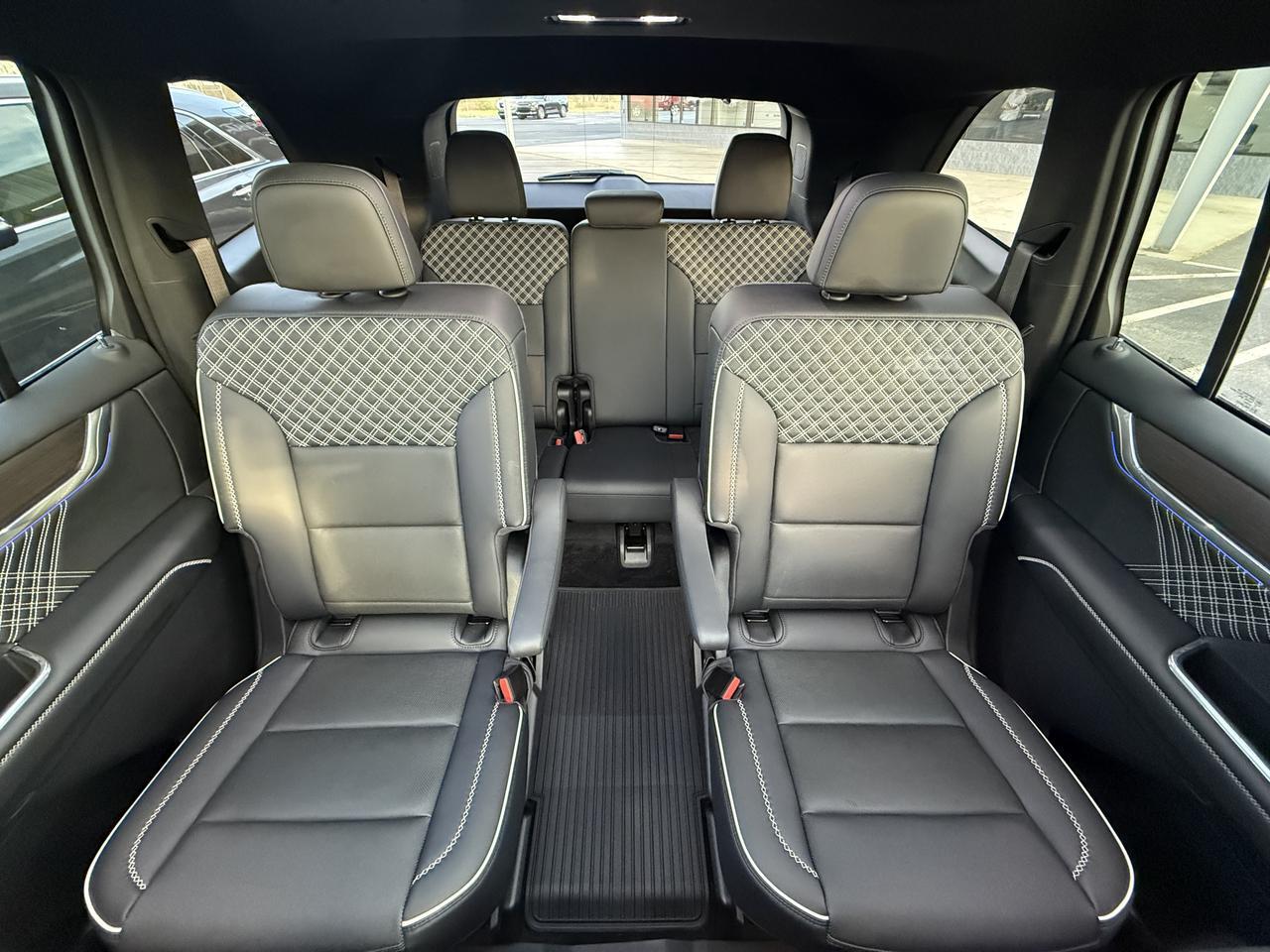 2024 GMC Acadia Denali - Photo 39