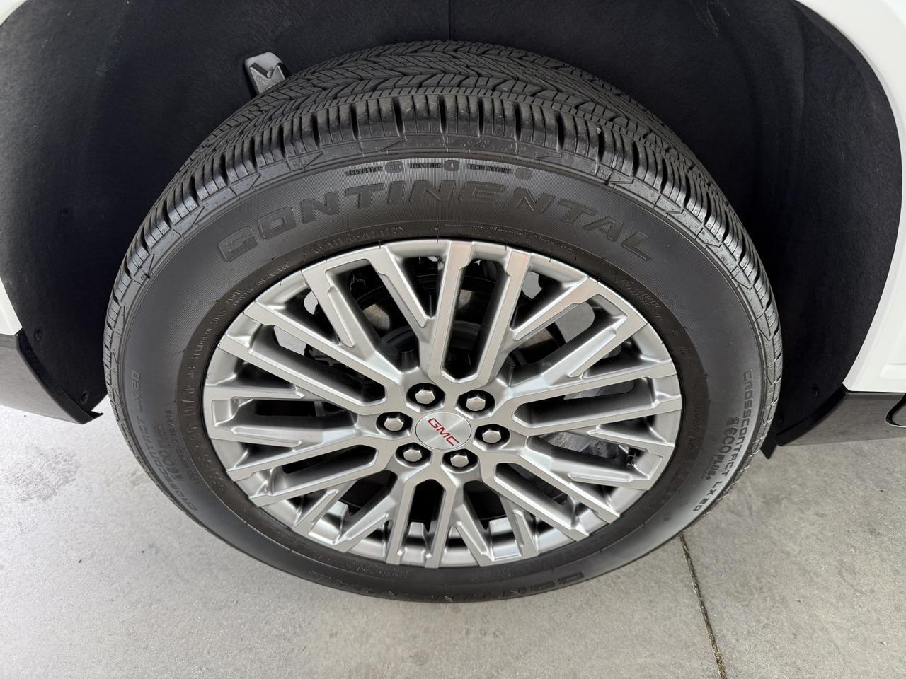 2024 GMC Acadia Denali - Photo 52