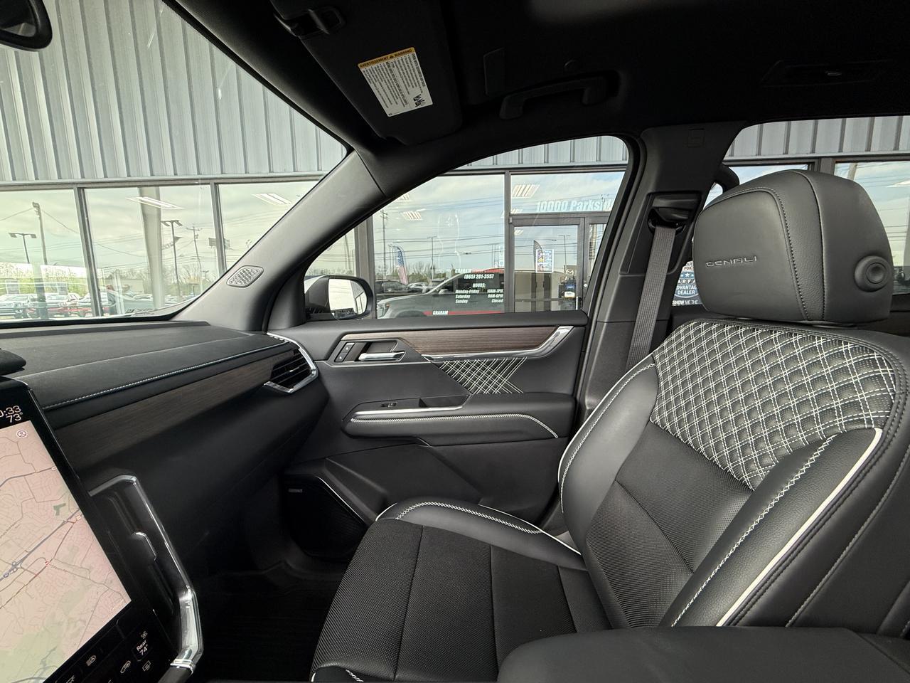 2024 GMC Acadia Denali - Photo 26