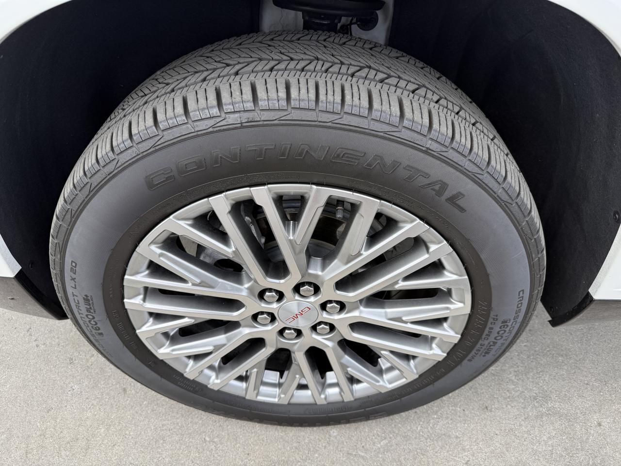 2024 GMC Acadia Denali - Photo 54