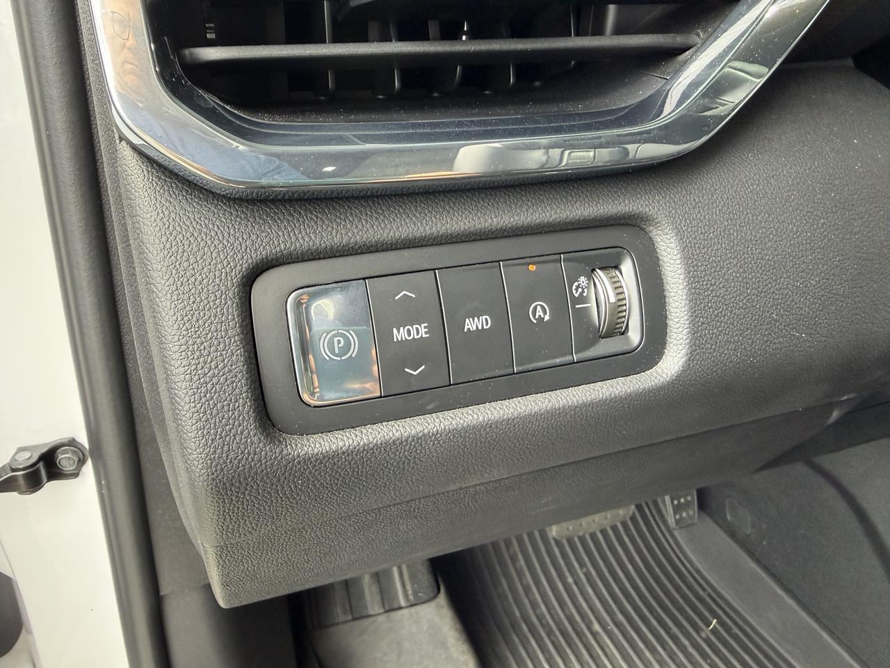 2024 GMC Acadia Denali - Photo 15