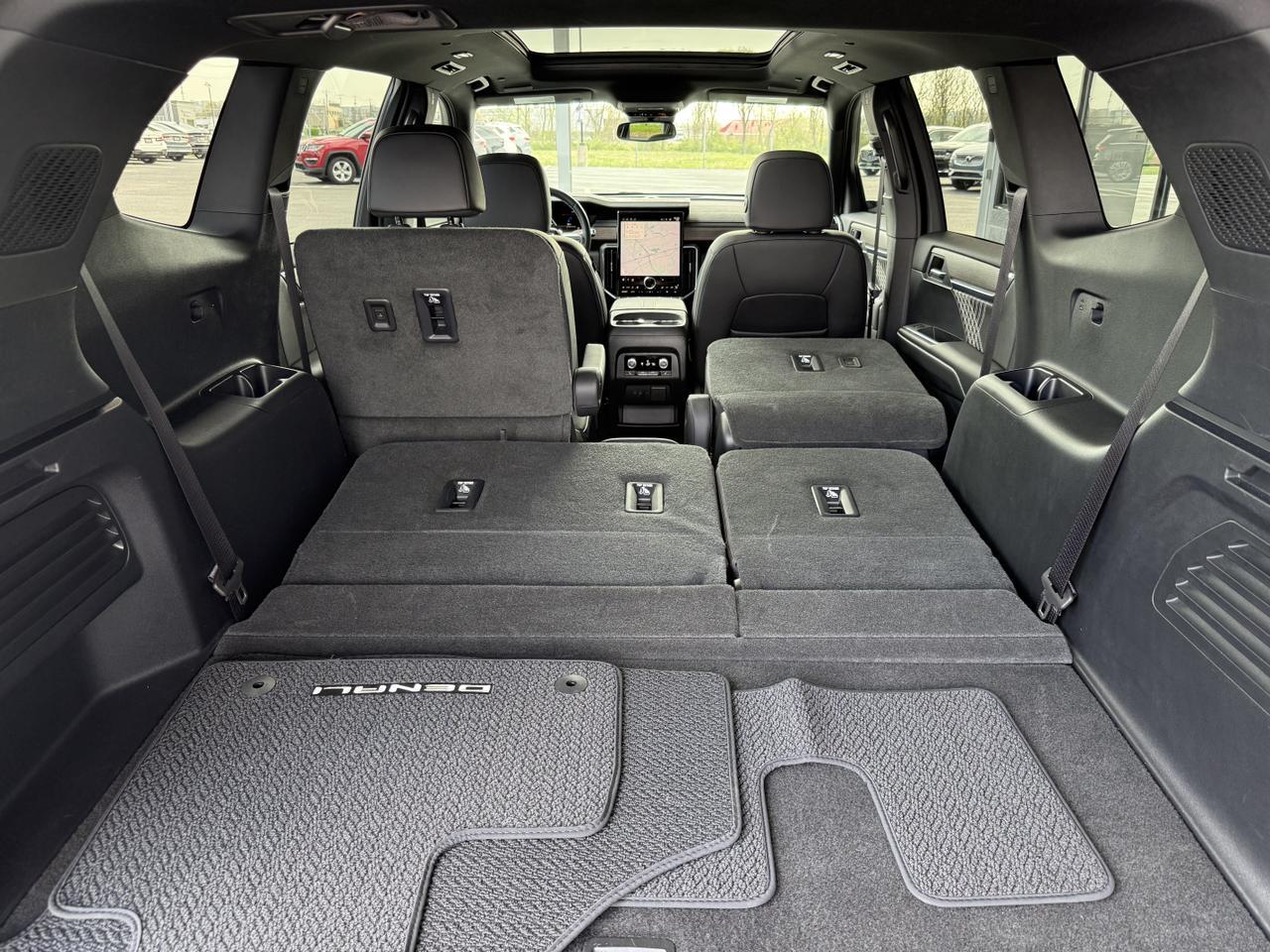 2024 GMC Acadia Denali - Photo 47