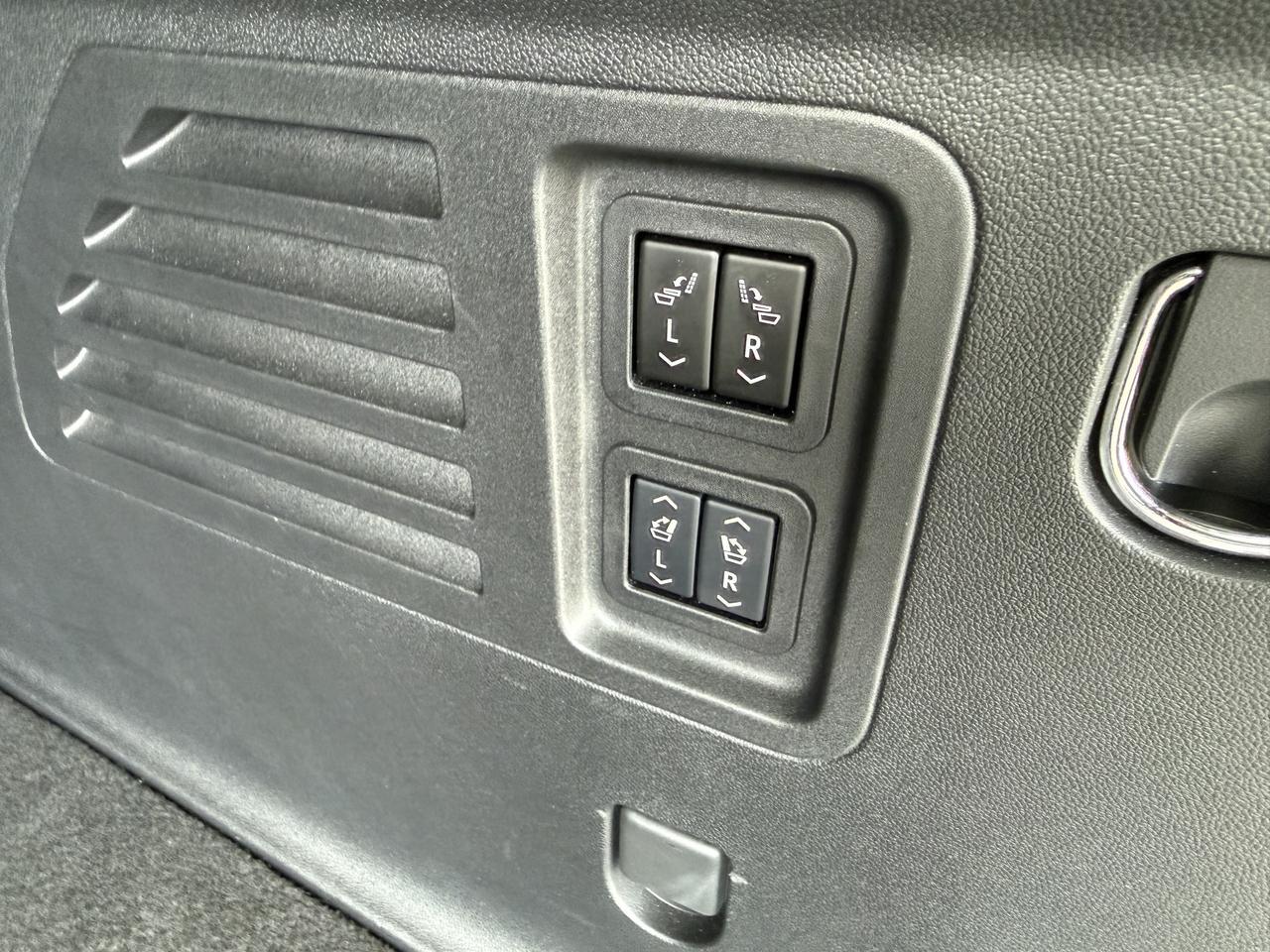 2024 GMC Acadia Denali - Photo 44