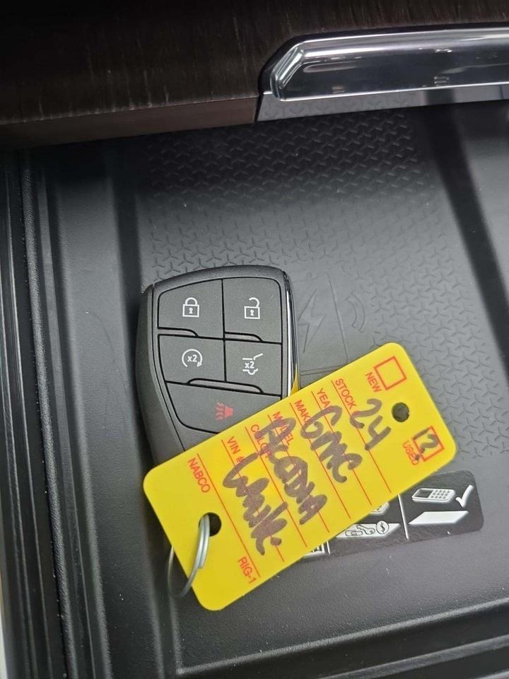 2024 GMC Acadia AWD Denali Knoxville TN