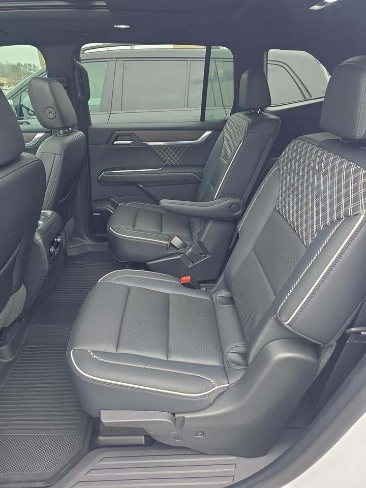 2024 GMC Acadia AWD Denali Knoxville TN