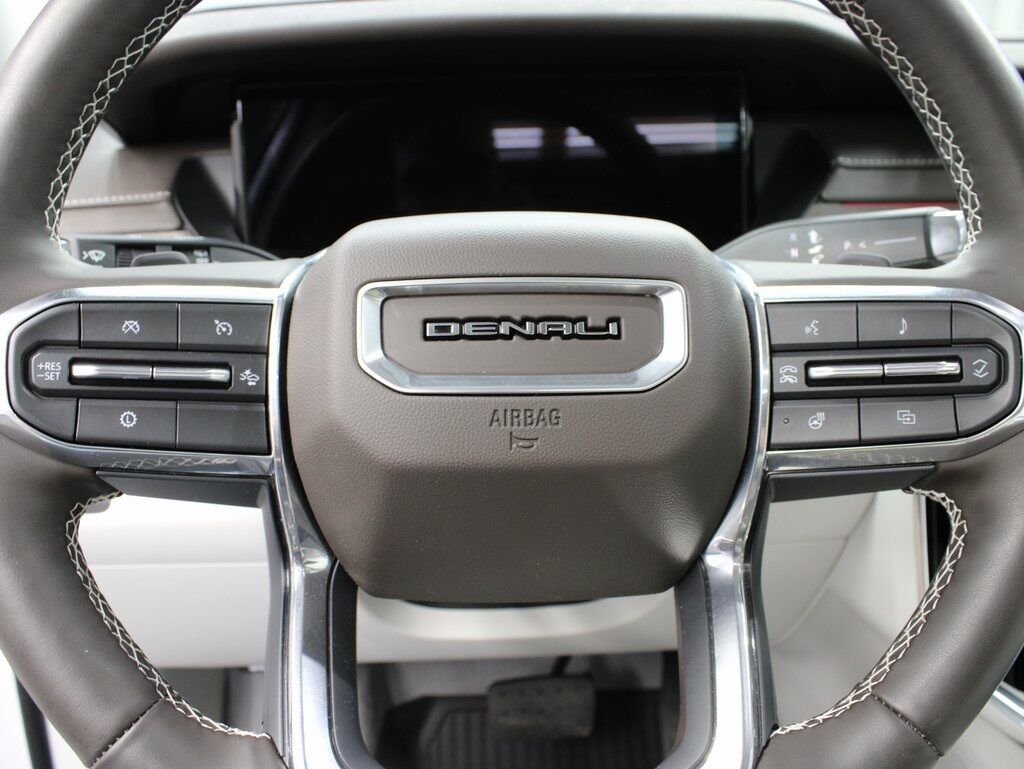 2024 GMC Acadia Denali AWD 7 Passenger Fond du Lac WI