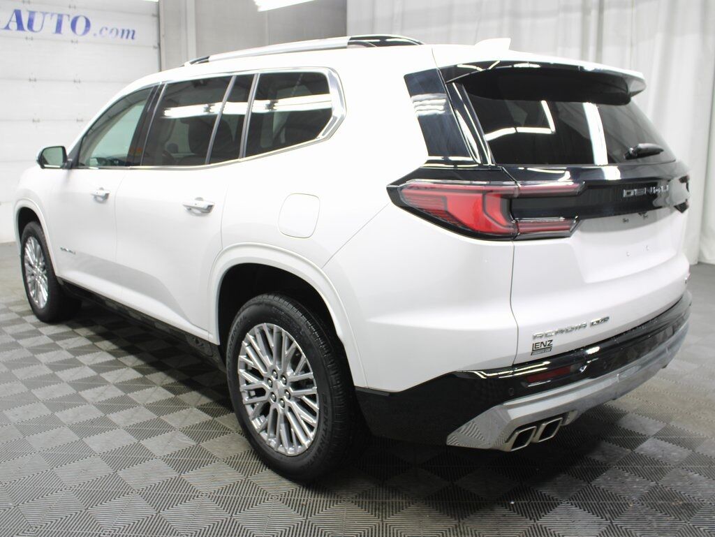 2024 GMC Acadia Denali AWD 7 Passenger Fond du Lac WI