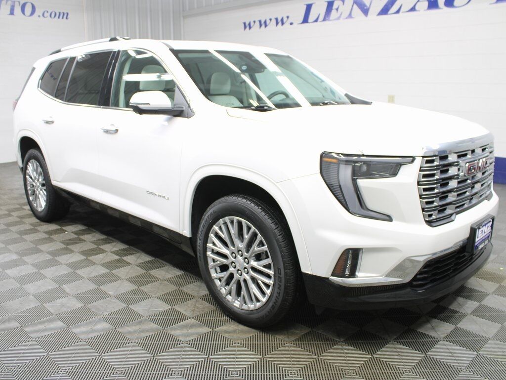 2024 GMC Acadia Denali AWD 7 Passenger Fond du Lac WI