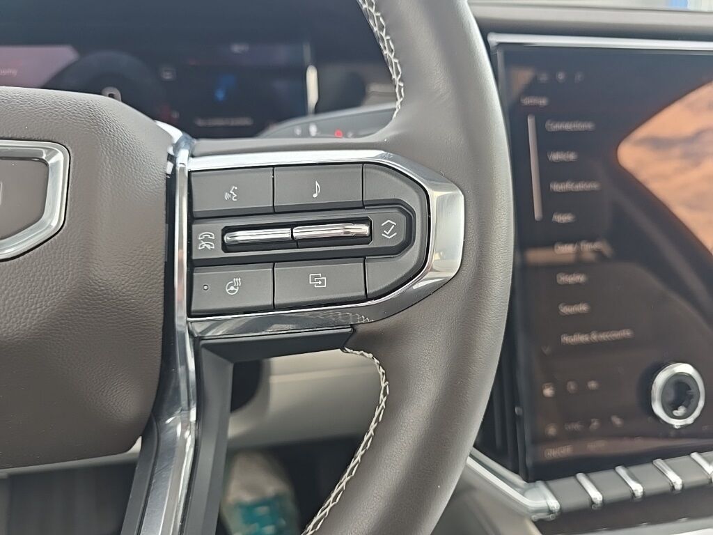 2024 GMC Acadia Denali AWD 7 Passenger Fond du Lac WI