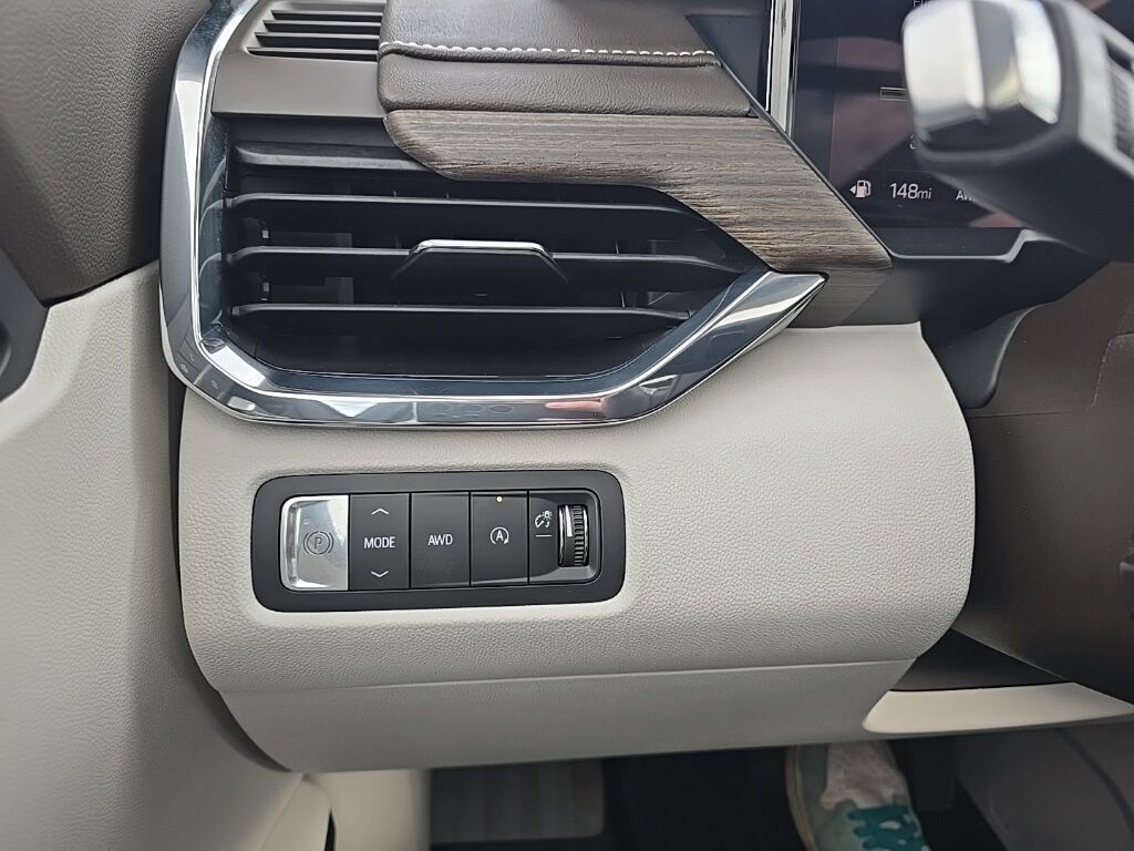 2024 GMC Acadia Denali AWD 7 Passenger Fond du Lac WI