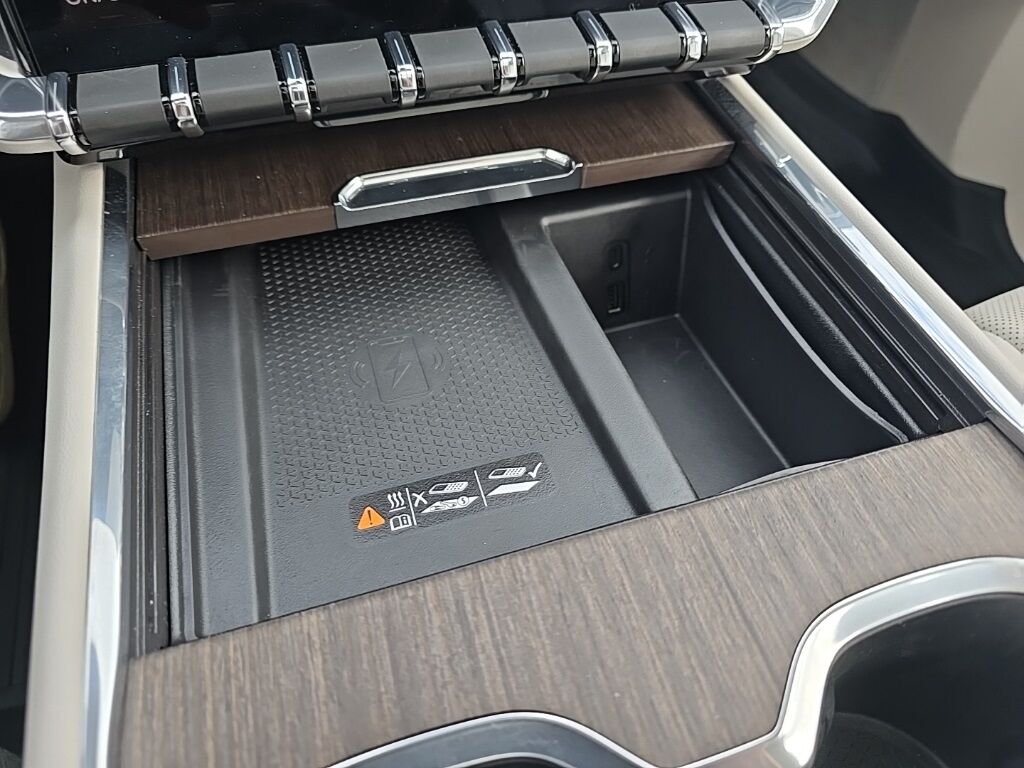 2024 GMC Acadia Denali AWD 7 Passenger Fond du Lac WI
