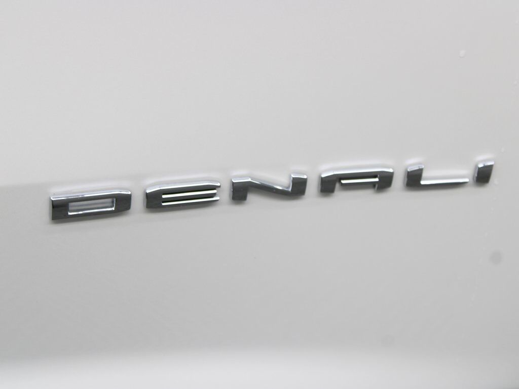 2024 GMC Acadia Denali AWD 7 Passenger Fond du Lac WI