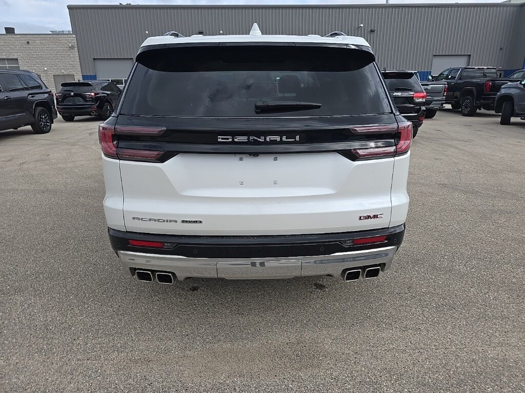 2024 GMC Acadia Denali AWD 7 Passenger Fond du Lac WI