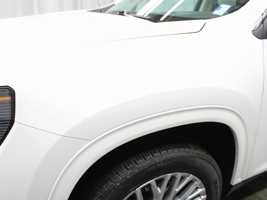 2024 GMC Acadia Denali AWD 7 Passenger Fond du Lac WI
